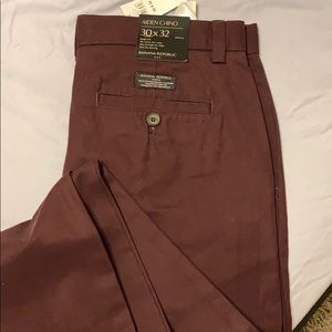 Banana Republic Chino Pants NWT